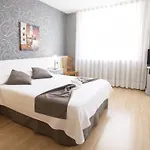 伊莎贝尔塞古拉酒店 3*