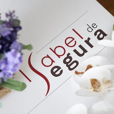 Isabel De Segura