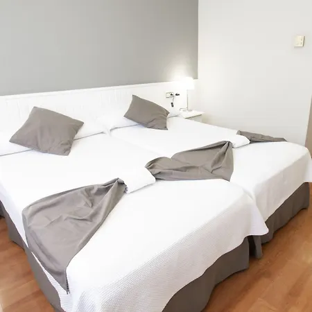 Isabel De Segura Hotel