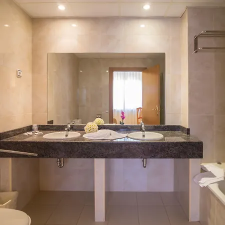 Isabel De Segura Hotel