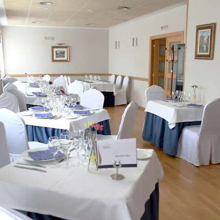 Isabel De Segura Hotel 3*