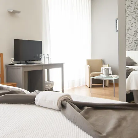 Hotel Isabel De Segura