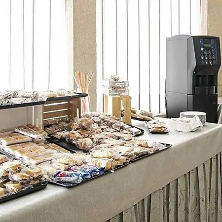 Hotel Isabel De Segura 3*