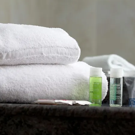 Hotel Isabel De Segura