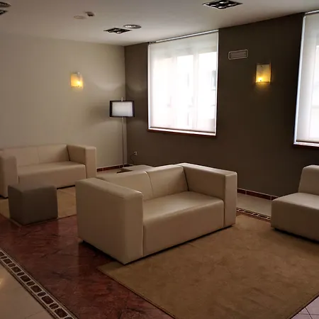 Otel Isabel De Segura Teruel