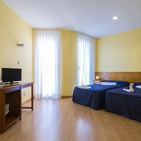 Isabel De Segura Teruel