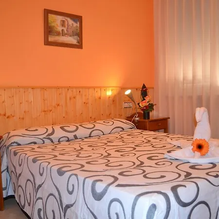 Isabel De Segura Hotel