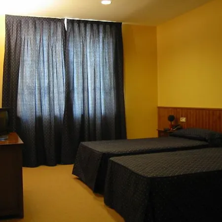 Isabel De Segura Hotel