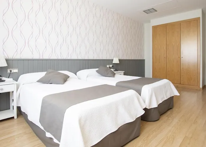 Hotell Isabel De Segura