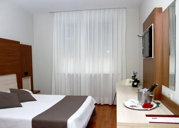 Hotell Isabel De Segura Teruel