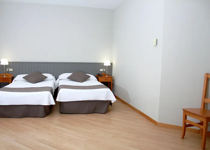 Isabel De Segura Hotell 3*