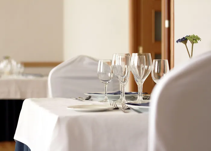 Hotell Isabel De Segura