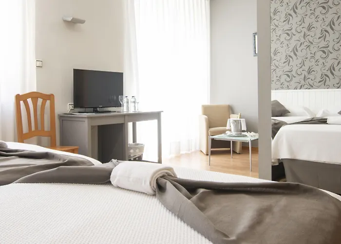 Hotell Isabel De Segura