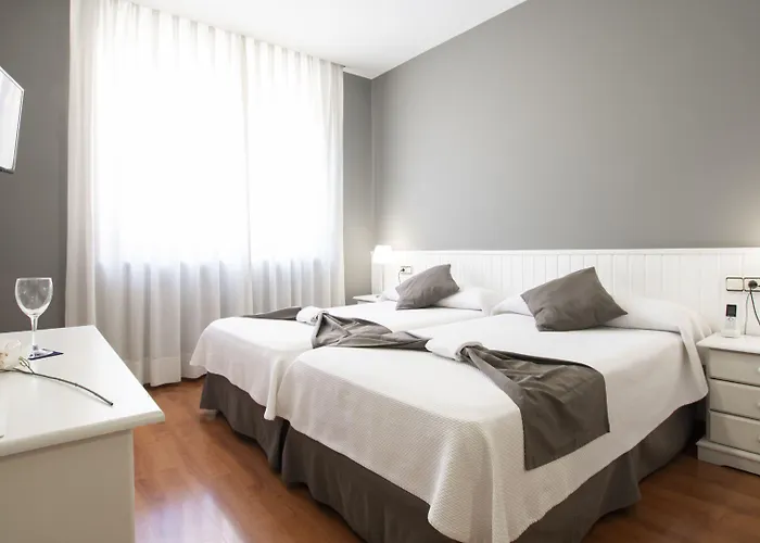 Hotell Isabel De Segura